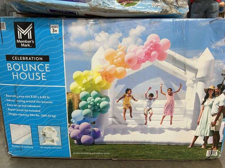 AS IS - 2PC INFLATABLE LOT - SEE PHOTOS