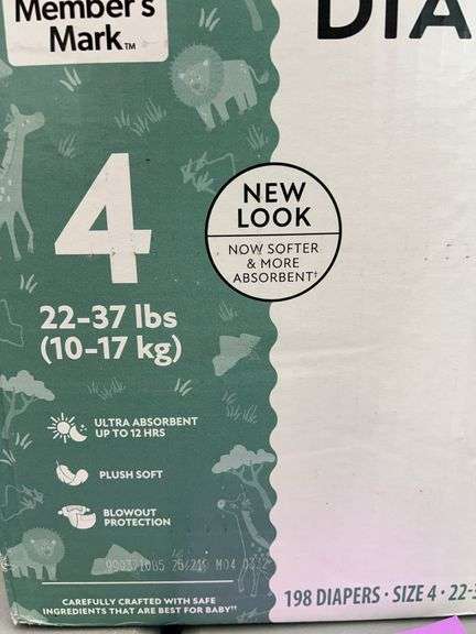 BOX OF DIAPERS - SIZE 4