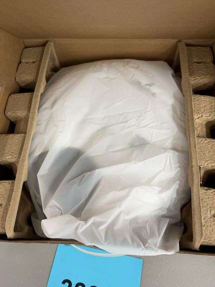 IPETITE 6 MEAL AUTOMATIC PET FEEDER IN BOX