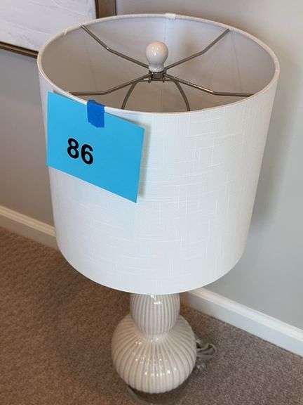 TABLE LAMP W/ SHADE