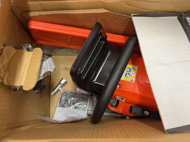 ECHO 59.8CC GAS CHAINSAW IN BOX