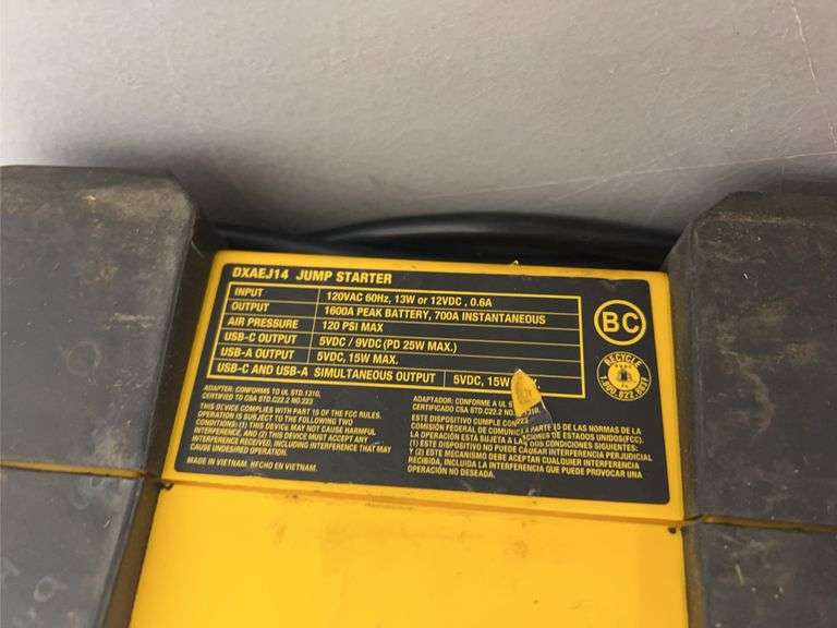 (2) DEWALT POWER STATIONS