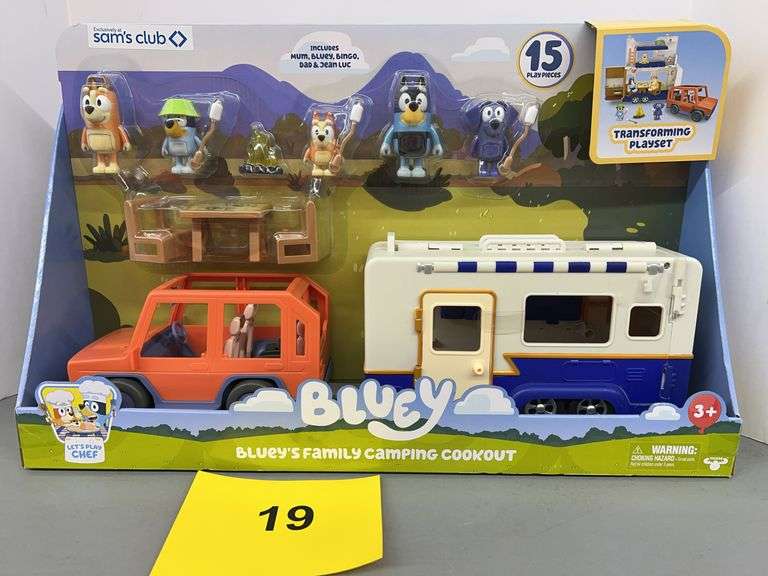 KIDS BLUEY FAMILY CAMPING COOKOUT SET IN BOX