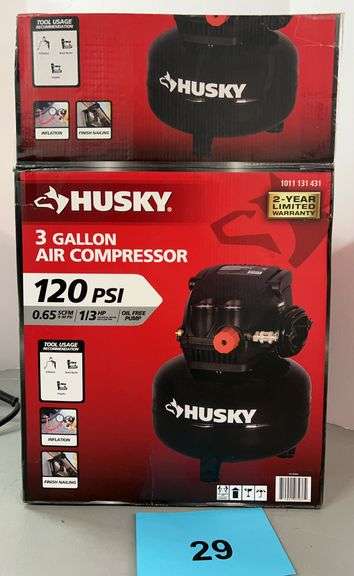 HUSKY 3 GAL AIR COMPRESSOR IN BOX