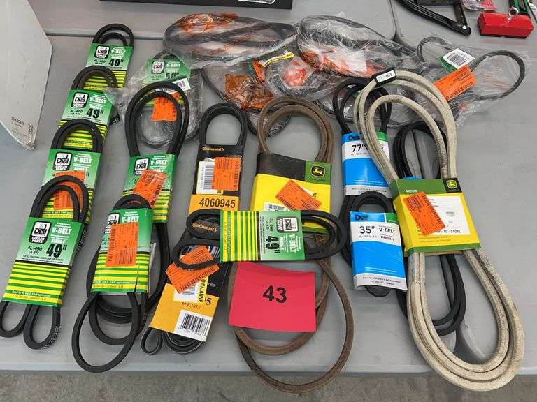 MISC LOT OF ASSORTED V-BELTS