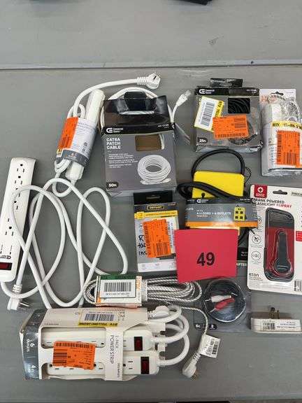 MISC LOT OF STRIP/ POWER CORDS - SEE PHOTOS