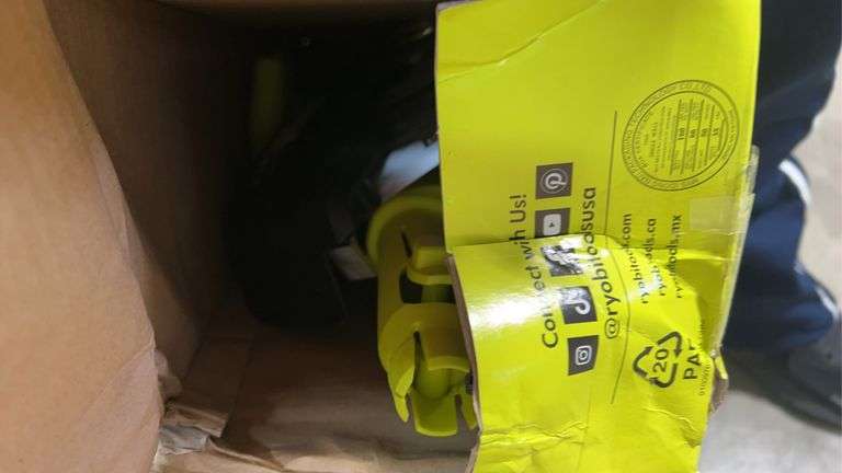 RYOBI 10" 18V STRING TRIMMER/ EDGER KIT IN BOX