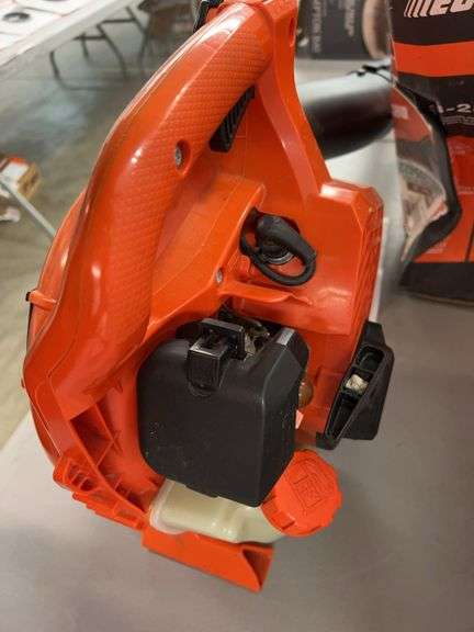 AS IS - ECHO 25.4CC GAS HANDHELD BLOWER W/ BOX