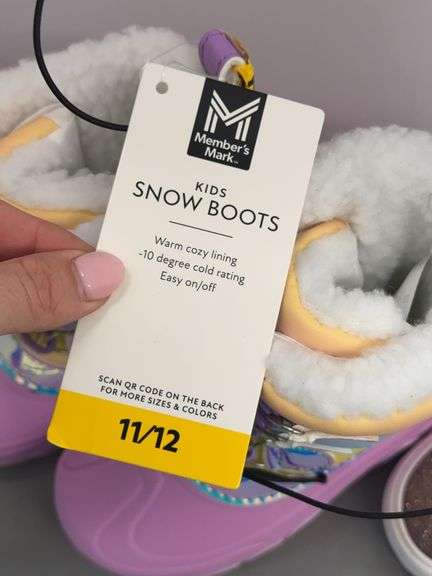 (2) PAIRS OF GIRLS SHOES SIZE 11/12