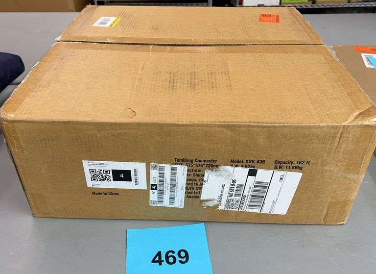 VEVOR TUMBLING COMPOSTER IN BOX