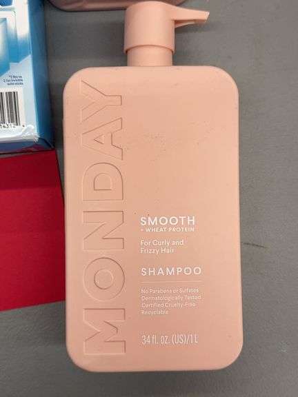 MONDAY SHAMPOO & CONDITIONER & BOX OF SECRET DEODORANT