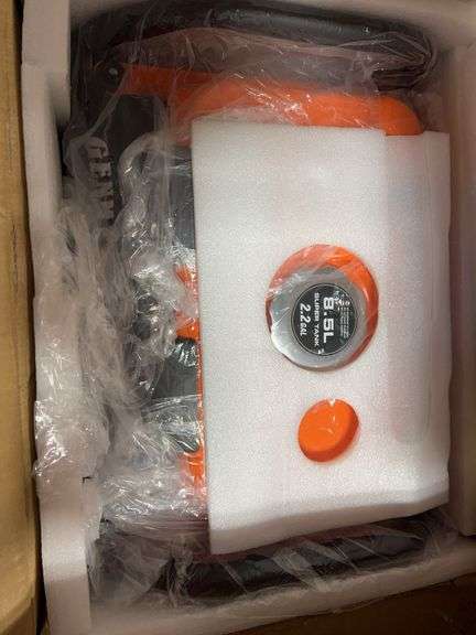 GENMAX DUAL FUEL INVERTER GENERATOR IN BOX