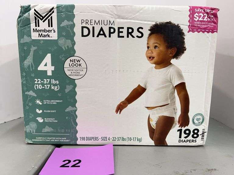 BOX OF DIAPERS - SIZE 4