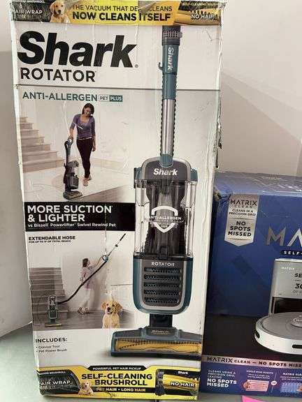 AS IS - 2PC SHARK VACCUM LOT - SEE PHOTOS