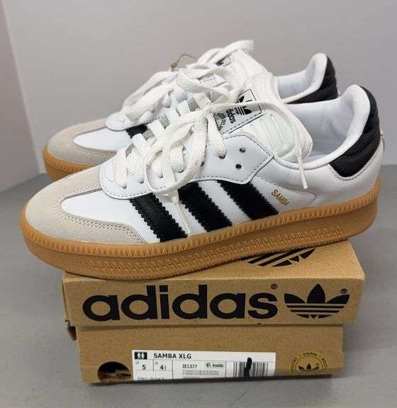 UNISEX ADIDAS SAMBA XLG SIZE MENS 5 OR WOMENS 6