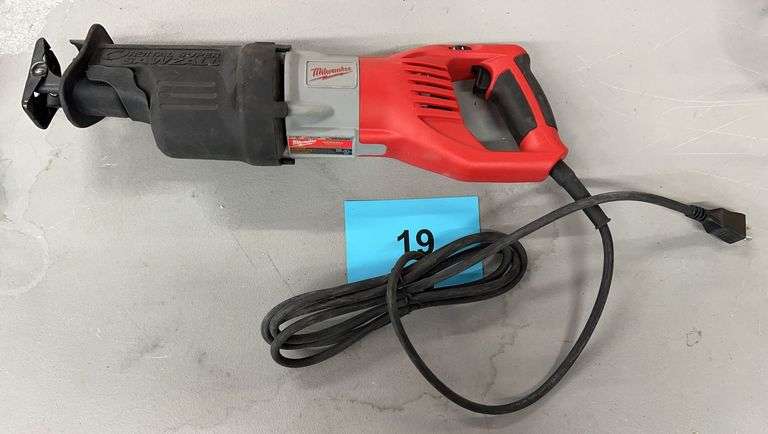 MILWAUKEE 15A SAWZALL RECIPROCATING SAW