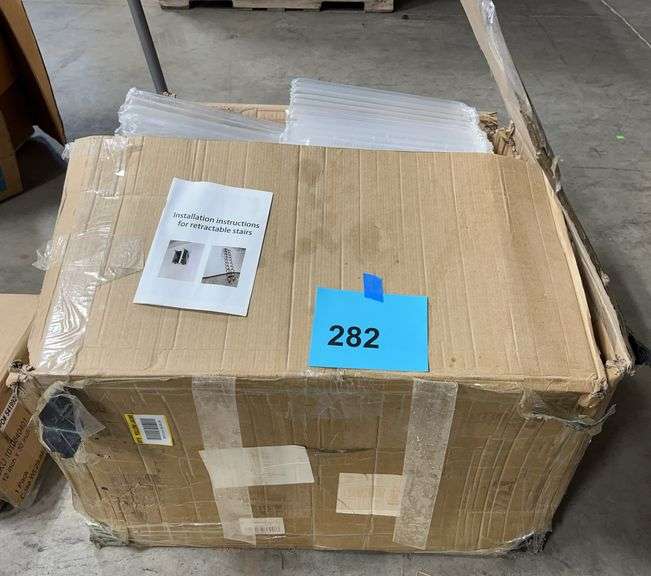 RETRACTABLE STAIRS IN BOX