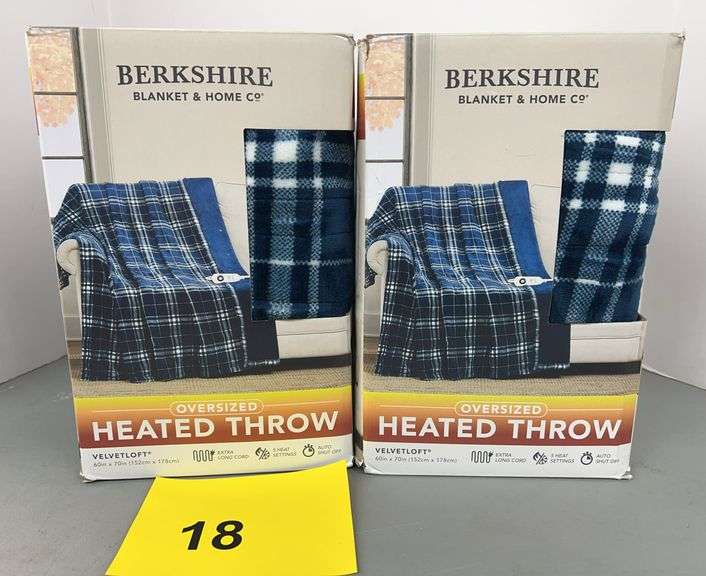 (2) BERKSHIRE OVERSIZED HEATED THROWS IN BOXES