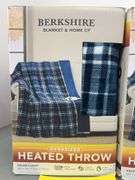 (2) BERKSHIRE OVERSIZED HEATED THROWS IN BOXES