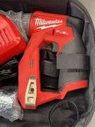 MILWAUKEE M12 INSTALLATION DRILL/DRIVER KIT W/ BOX