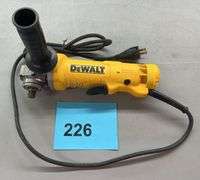 DEWALT 4-1/2" ANGLE GRINDER