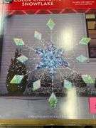 PRE LIT COLOR CHANGING SNOWFLAKE IN BOX