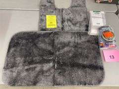 4PC BATHROOM LOT - RUGS, CURTAIN & SHOWER HEAD