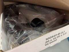 DELTA LAKEVIEW PULL DOWN KITCHEN FAUCET IN BOX