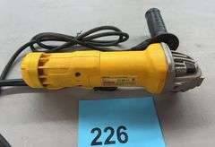 DEWALT 4-1/2" ANGLE GRINDER