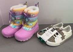 (2) PAIRS OF GIRLS SHOES SIZE 11/12