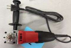 MILWAUKEE 7A 4-1/2" ANGLE GRINDER