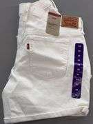 WOMENS LEVIS SHORTS SIZE 33 - WHITE