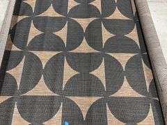 5FTx7FT OUTDOOR AREA RUG - BROWN