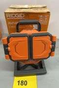 RIDGID 18V LED HYBRID PANEL LIGHT W/ BOX