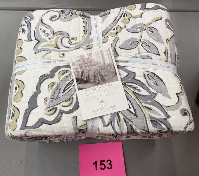 LEVTEX HOME KING TAMSIN QUILT SET