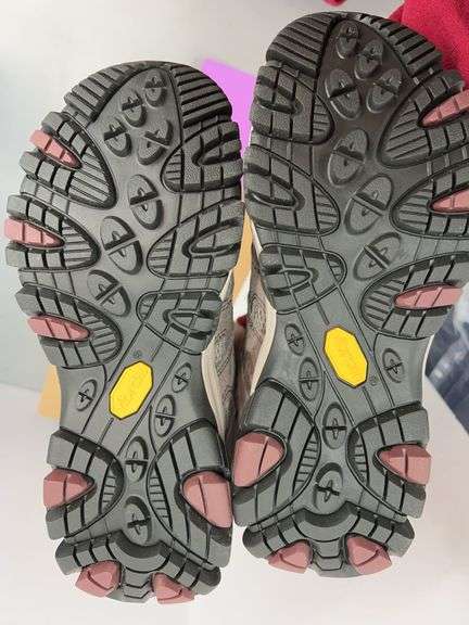 WOMENS MERRELL MOAB 3 FALCON SHOES - SIZE 6.5