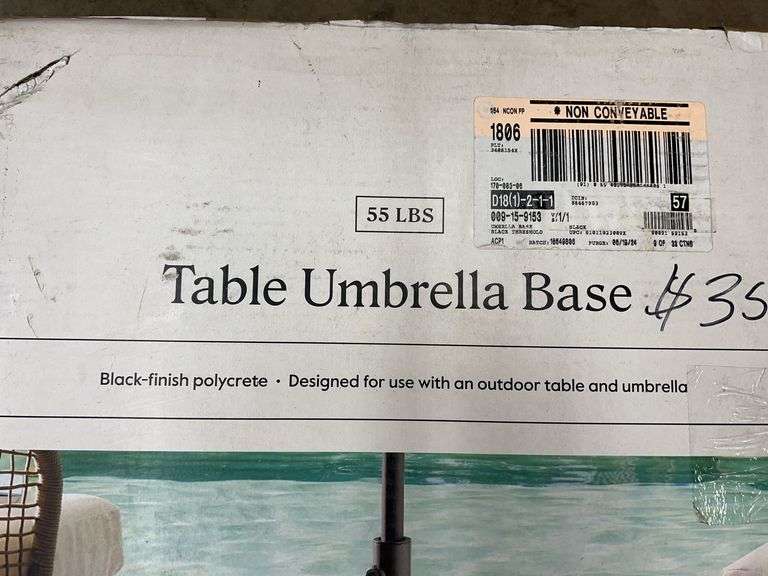 THRESHOLD 55LB TABLE UMBRELLA BASE IN BOX
