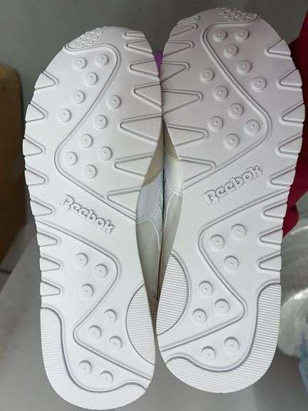 WOMENS REEBOK ULTRA FLASH SHOES - SIZE 9