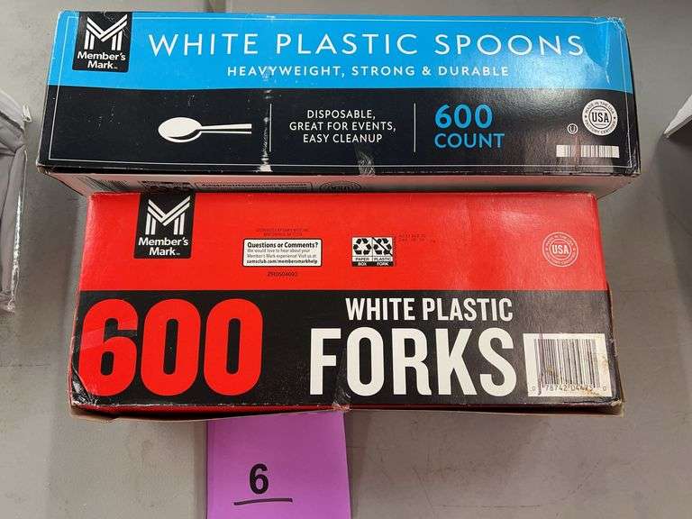 BOX OF PLASTIC SPOONS & BOX OF FORKS