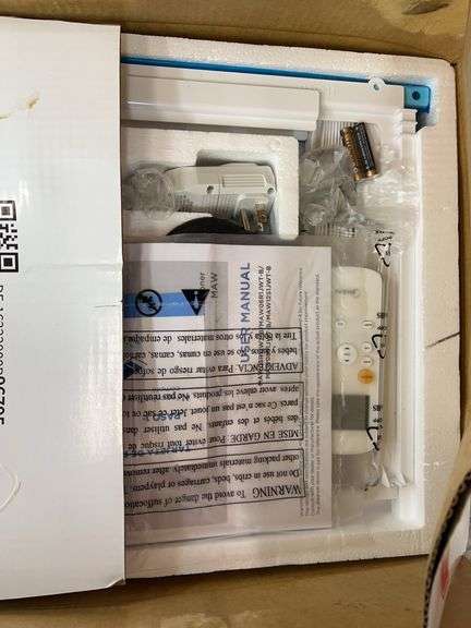 AS IS - MIDEA WINDOW AIR CONDITIONER IN BOX