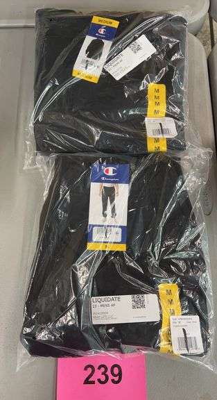 MENS CHAMPION SWEATSHIRT & JOGGERS - SIZE M