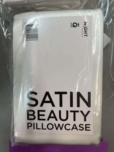 (2) SATIN BEAUTY PILLOWCASES