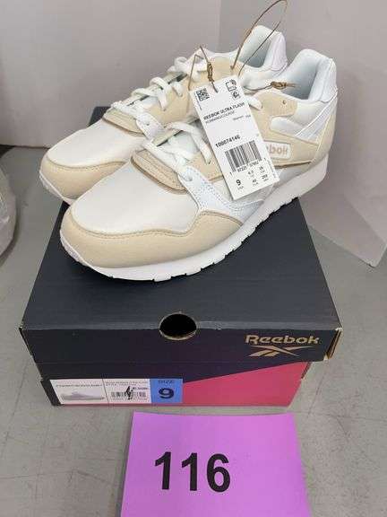 WOMENS REEBOK ULTRA FLASH SHOES - SIZE 9