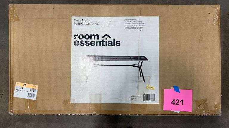 METAL MESH PATIO COFFEE TABLE IN BOX