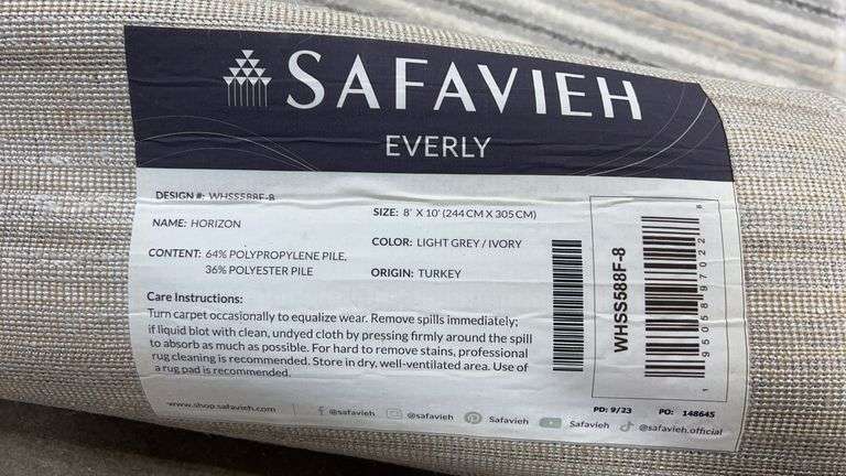 SAFAVIEH EVERLY 8FTx10FT AREA RUG - LIGHT GREY/ IVORY