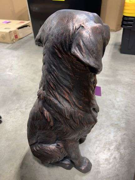 GOLDEN RETRIEVER DOG STATUE