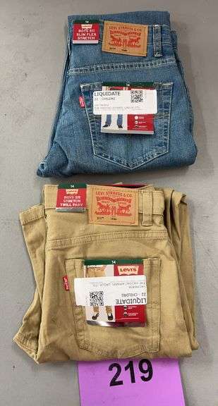 (2) PAIRS OF BOYS LEVIS PANTS - SIZE 14