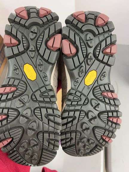 WOMENS MERRELL MOAB 3 FALCON SHOES - SIZE 6.5