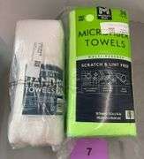 (2) PACKS OF TOWELS