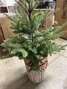 48" PRE LIT HOLIDAY TOPIARY